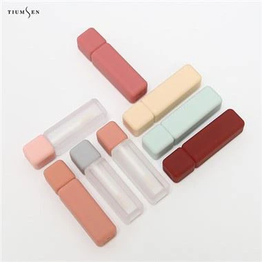 Kunststof lipgloss-tubes